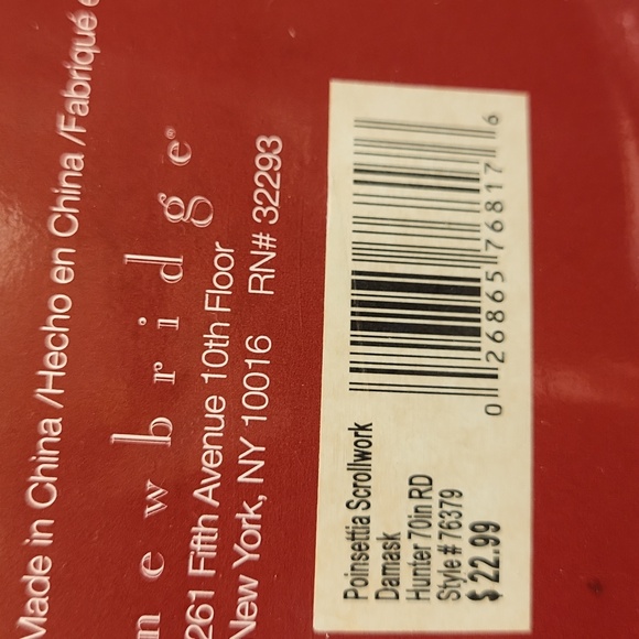 Green 70" round cloth tablecloth - Picture 2 of 3